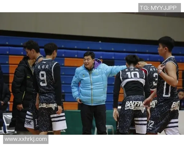 南京篮球队总决赛精彩回顾展现团队力量与拼搏精神